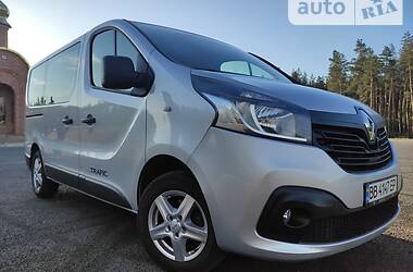 Інші легкові Renault Trafic 2015 в Сєверодонецьку