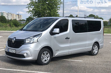 Минивэн Renault Trafic 2016 в 