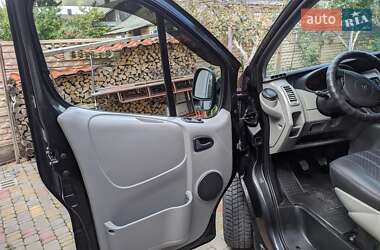Минивэн Renault Trafic 2012 в 