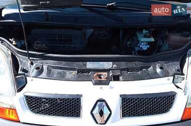 Минивэн Renault Trafic 2006 в Виноградове