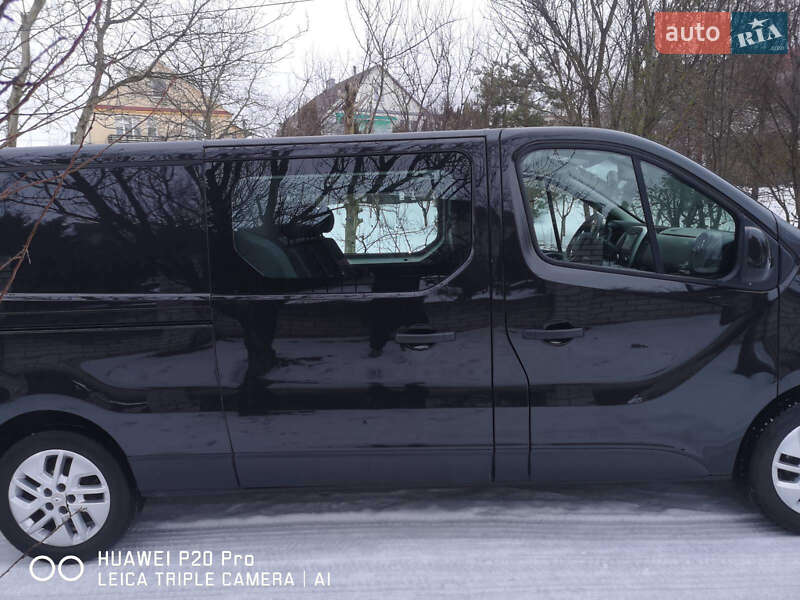 Мінівен Renault Trafic 2015 в Рівному