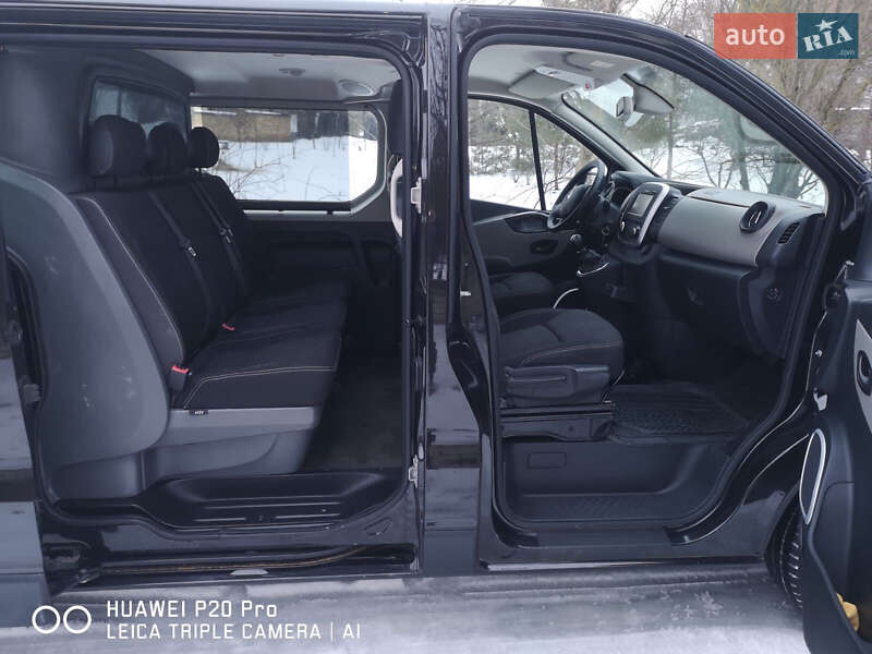 Мінівен Renault Trafic 2015 в Рівному