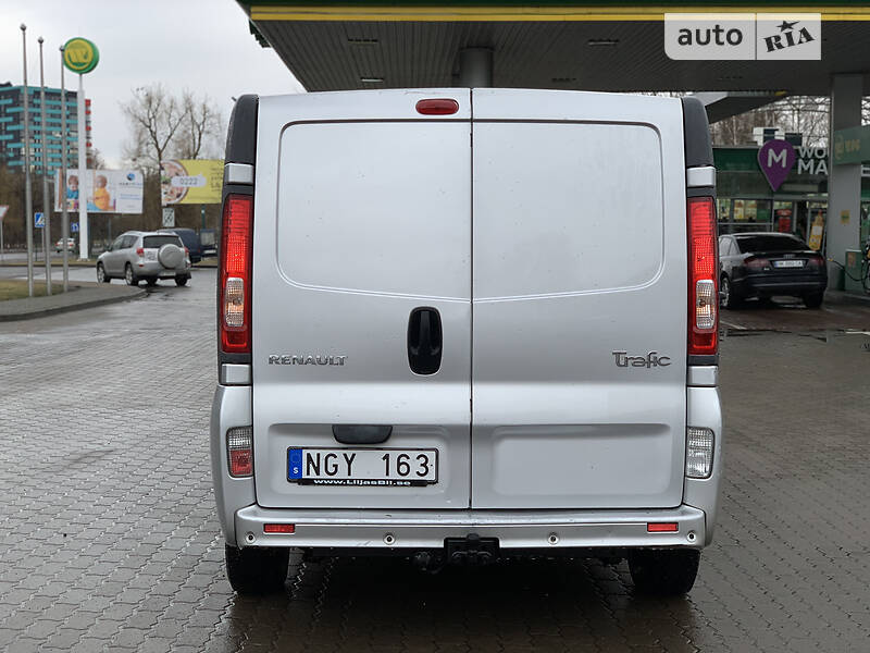 Вантажний фургон Renault Trafic 2013 в Рівному