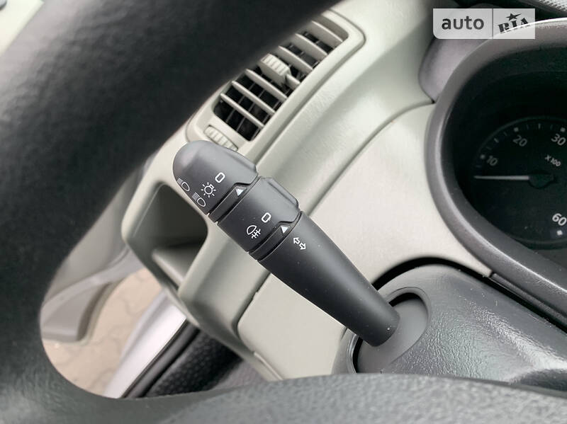 Вантажний фургон Renault Trafic 2013 в Рівному