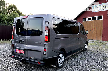 Мінівен Renault Trafic 2017 в 