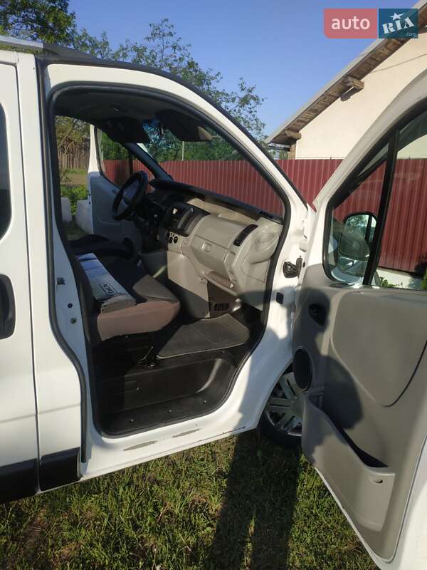Мінівен Renault Trafic 2007 в Коломиї