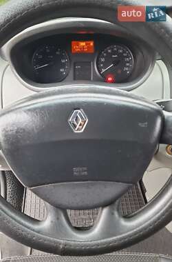 Минивэн Renault Trafic 2011 в Александрие