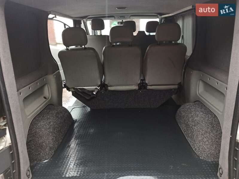 Мінівен Renault Trafic 2005 в Києві