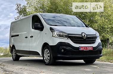 Минивэн Renault Trafic 2020 в 