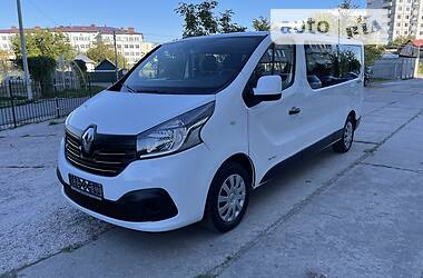 Мінівен Renault Trafic 2016 в 