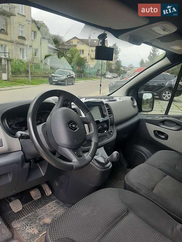 Минивэн Renault Trafic 2015 в Львове фото 15 Минивэн Renault Trafic 2015 в Львове