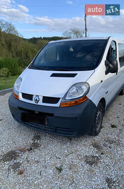 Мінівен Renault Trafic 2006 в Шумську