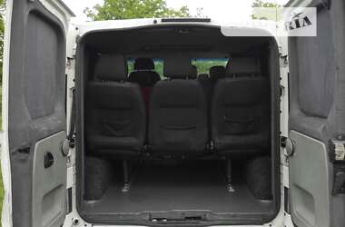 Минивэн Renault Trafic 2002 в 