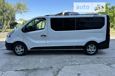 Минивэн Renault Trafic 2021 в 