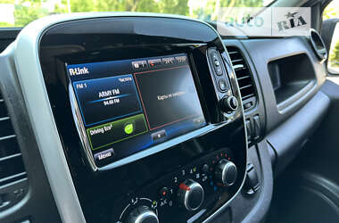 Минивэн Renault Trafic 2021 в 