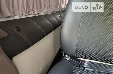 Минивэн Renault Trafic 2013 в 