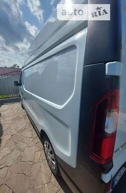 Вантажний фургон Renault Trafic 2016 в 