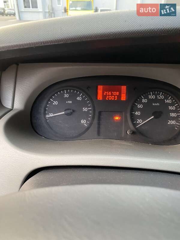 Мінівен Renault Trafic 2006 в Броварах