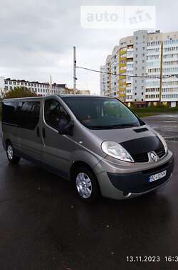 Минивэн Renault Trafic 2010 в 