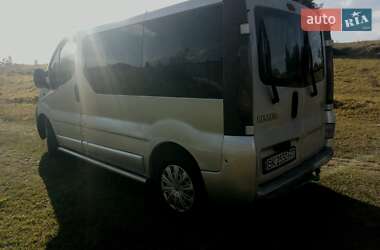 Минивэн Renault Trafic 2003 в Ровно