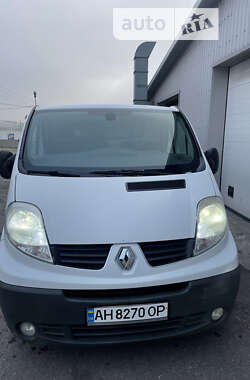 Грузовой фургон Renault Trafic 2012 в 