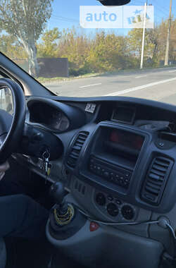 Грузовой фургон Renault Trafic 2012 в 