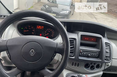 Грузовой фургон Renault Trafic 2012 в 
