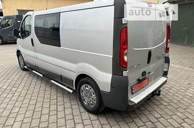 Вантажопасажирський фургон Renault Trafic 2012 в Бродах