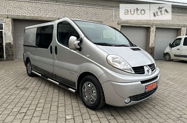 Вантажопасажирський фургон Renault Trafic 2012 в Бродах