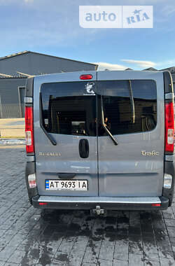 Минивэн Renault Trafic 2007 в Калуше