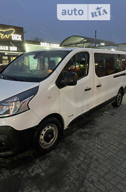 Мінівен Renault Trafic 2015 в Запоріжжі