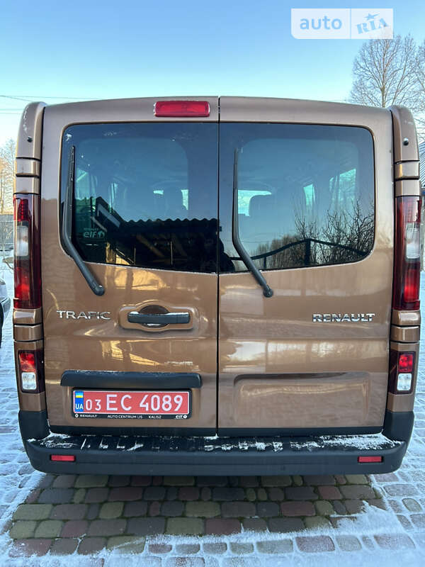 Минивэн Renault Trafic 2017 в Киеве