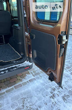 Минивэн Renault Trafic 2017 в Киеве