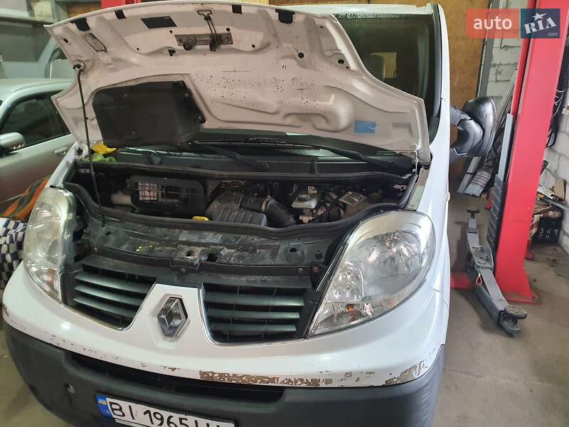 Минивэн Renault Trafic 2009 в Полтаве фото 7 Минивэн Renault Trafic 2009 в Полтаве