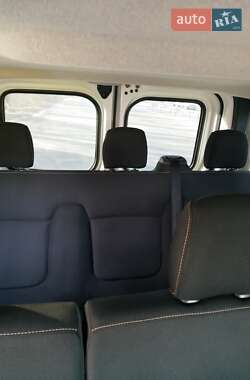 Минивэн Renault Trafic 2017 в 