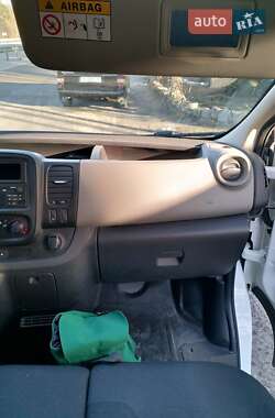 Минивэн Renault Trafic 2017 в 