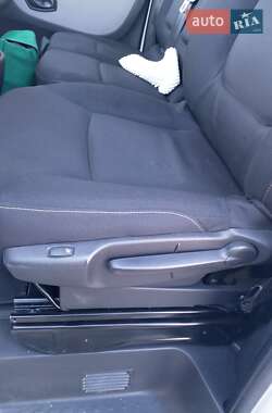 Минивэн Renault Trafic 2017 в 