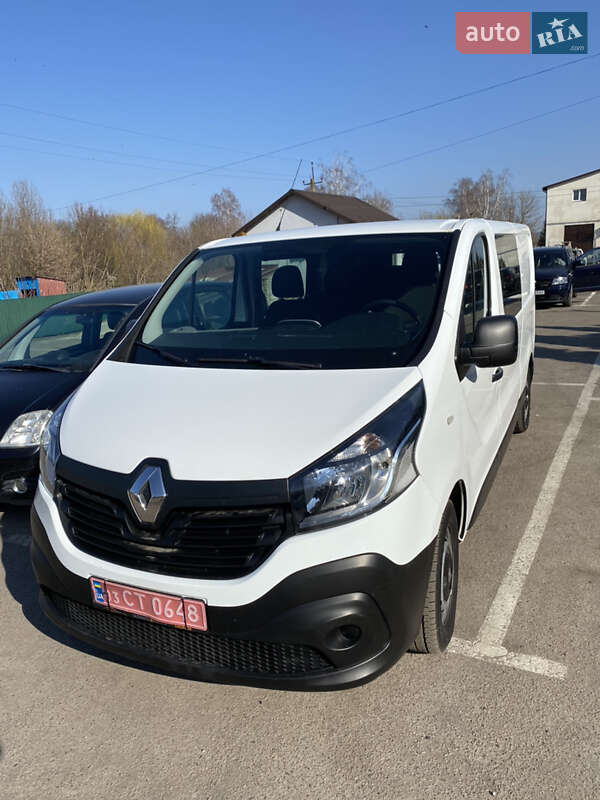 Минивэн Renault Trafic 2017 в Тростянце