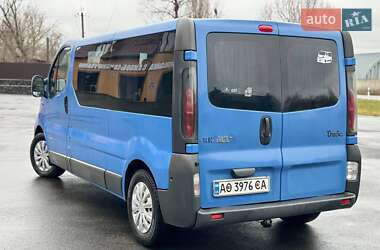 Мінівен Renault Trafic 2005 в Благовіщенську