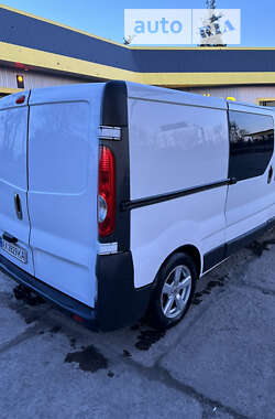 Минивэн Renault Trafic 2005 в Изюме