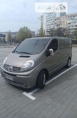 Грузовой фургон Renault Trafic 2008 в Килии