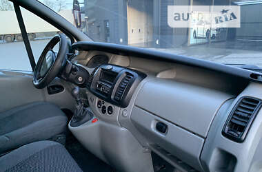 Минивэн Renault Trafic 2004 в Теребовле