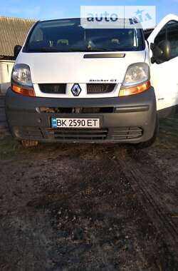 Мінівен Renault Trafic 2003 в Зарічному