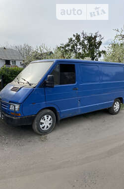 Вантажний фургон Renault Trafic 1998 в Красилові