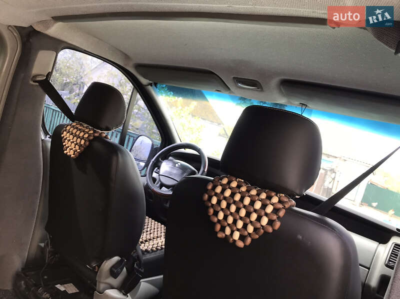 Мінівен Renault Trafic 2006 в Житомирі