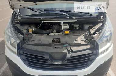 Грузовой фургон Renault Trafic 2016 в 