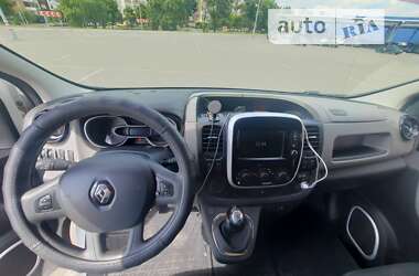 Грузовой фургон Renault Trafic 2016 в 