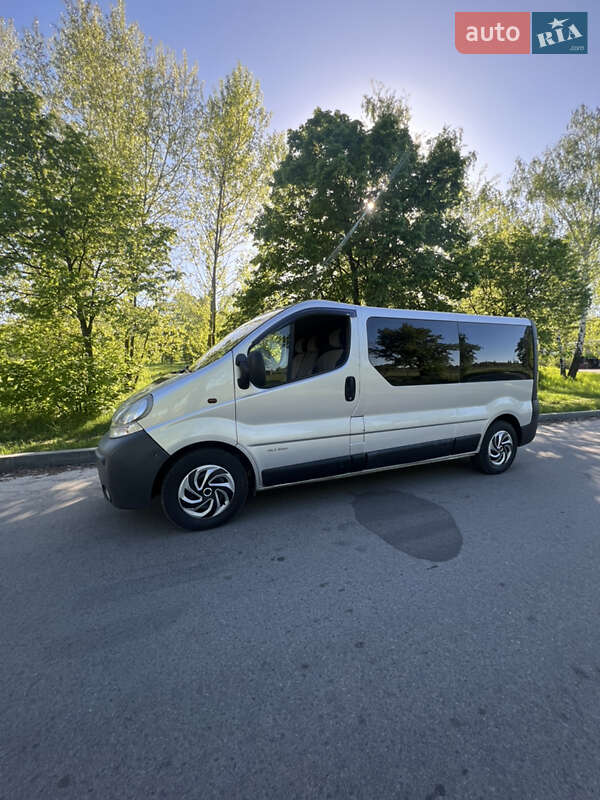 Минивэн Renault Trafic 2004 в Чернигове