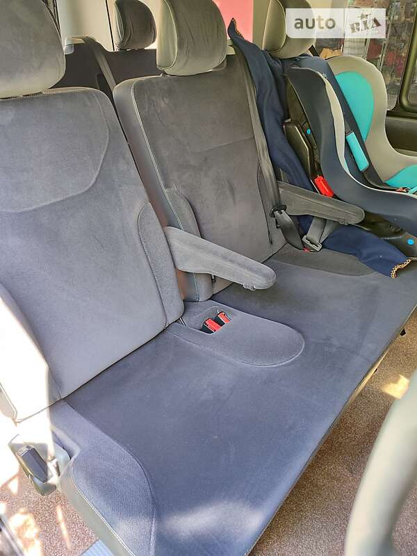 Минивэн Renault Trafic 2014 в Ивано-Франковске