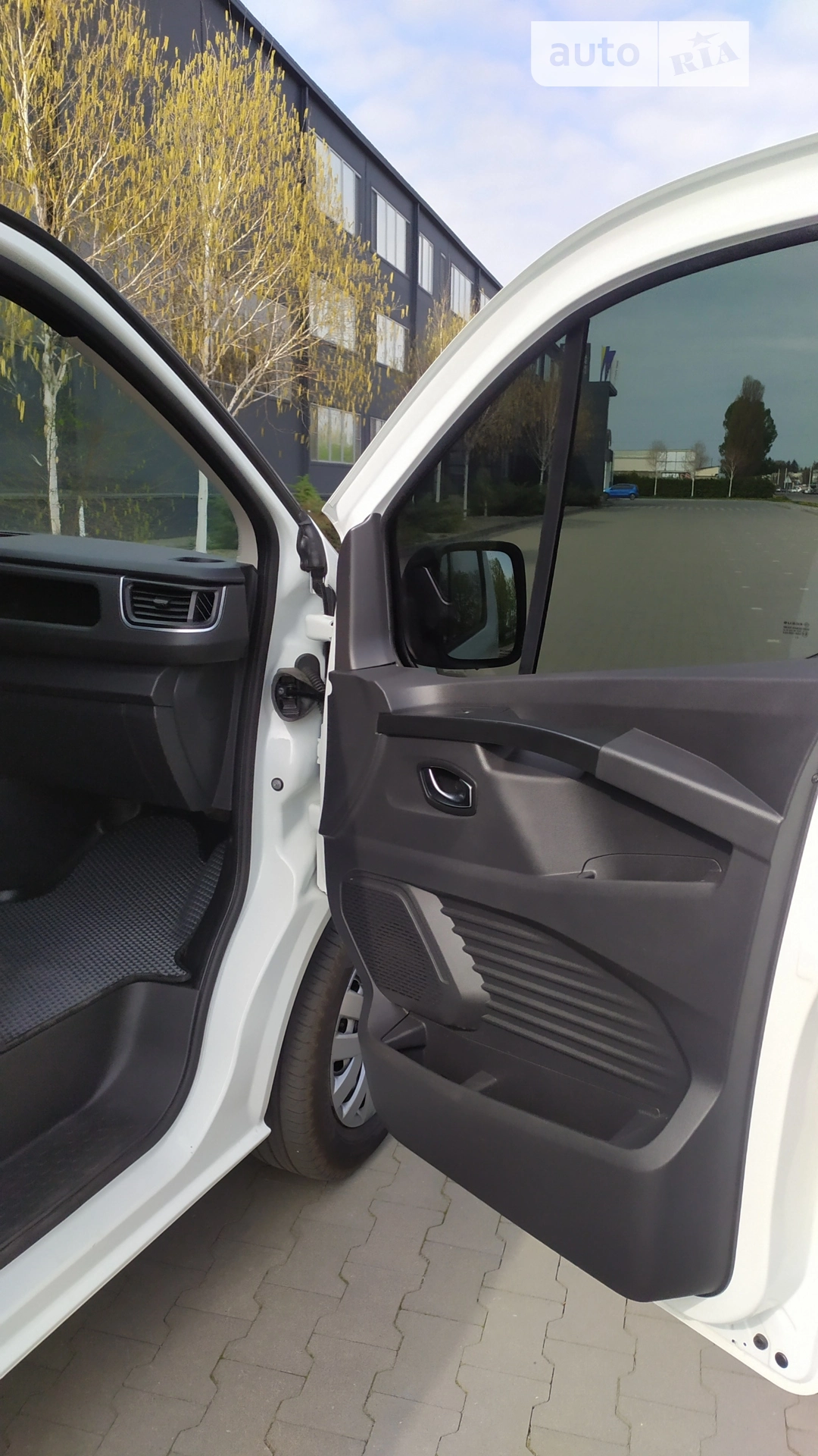 2021 Renault Trafic - мініатюра 14